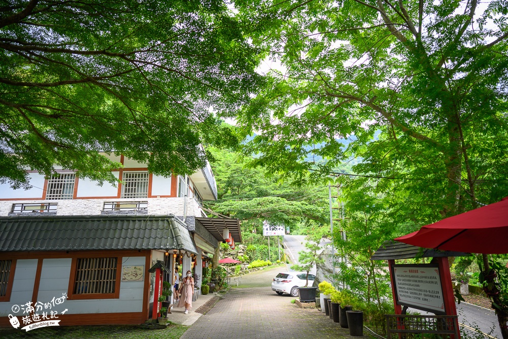 台南景點|梅嶺食品中心(免門票)梅嶺風景區中繼站,超人氣梅醋.脆梅~日式小鎮超好拍!