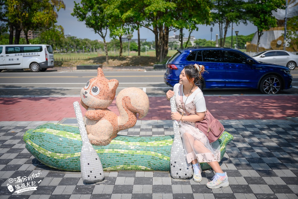 雲林景點|斗六膨鼠森林公園(免門票)松鼠主題公園|超欠拍~巨無霸松果溜滑梯和彩色松鼠童趣十足!