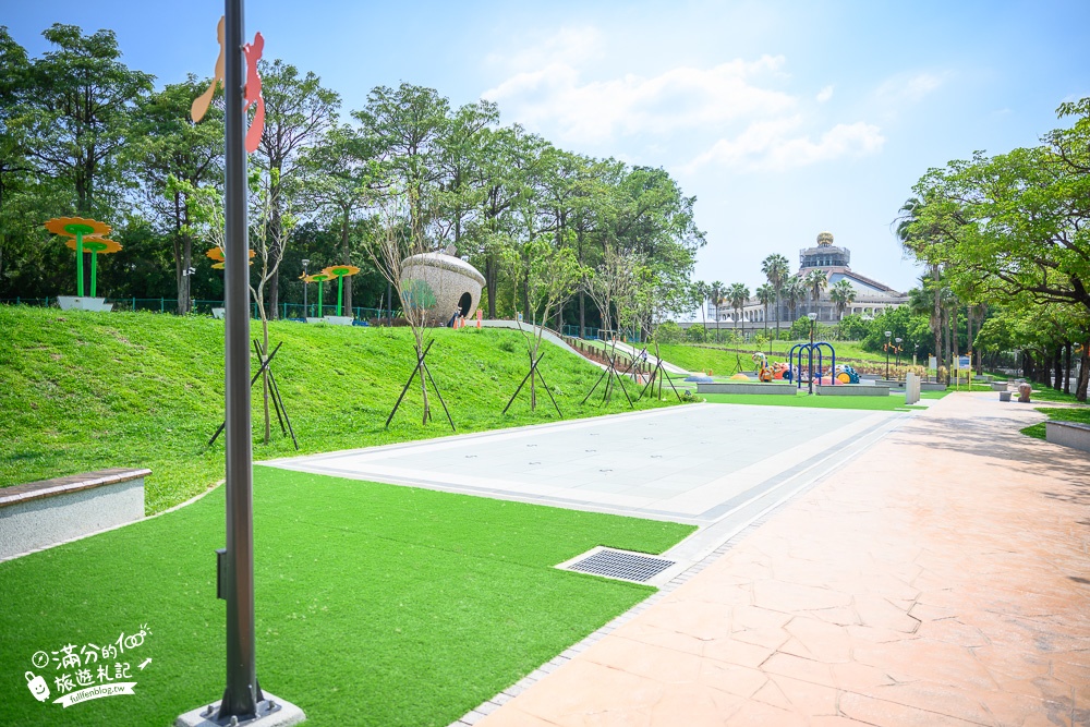 雲林景點|斗六膨鼠森林公園(免門票)松鼠主題公園|超欠拍~巨無霸松果溜滑梯和彩色松鼠童趣十足!