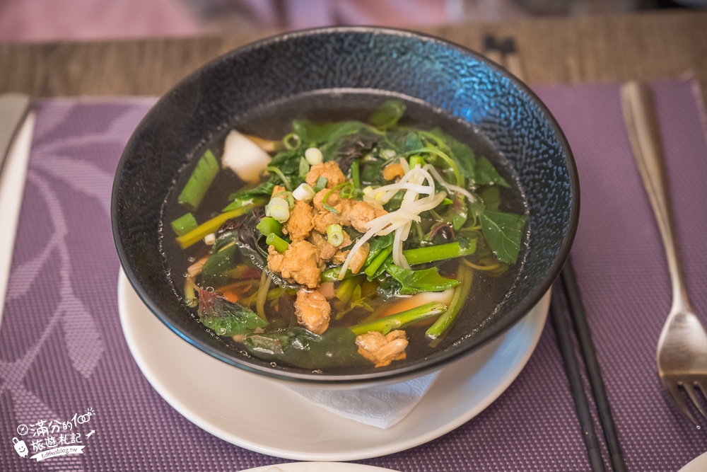 花蓮住宿推薦【秧悦美地度假酒店】一泊一食住宿評價.峇里島風大泳池.夢幻香草花園~吉安鄉秘密仙境!