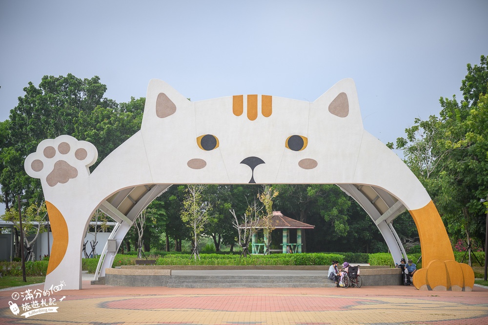 嘉義景點|打貓親子廣場早安公園(免門票)貓咪主題遊戲場.盪鞦韆.溜滑梯.攀岩.貓咪沙坑隨你玩!