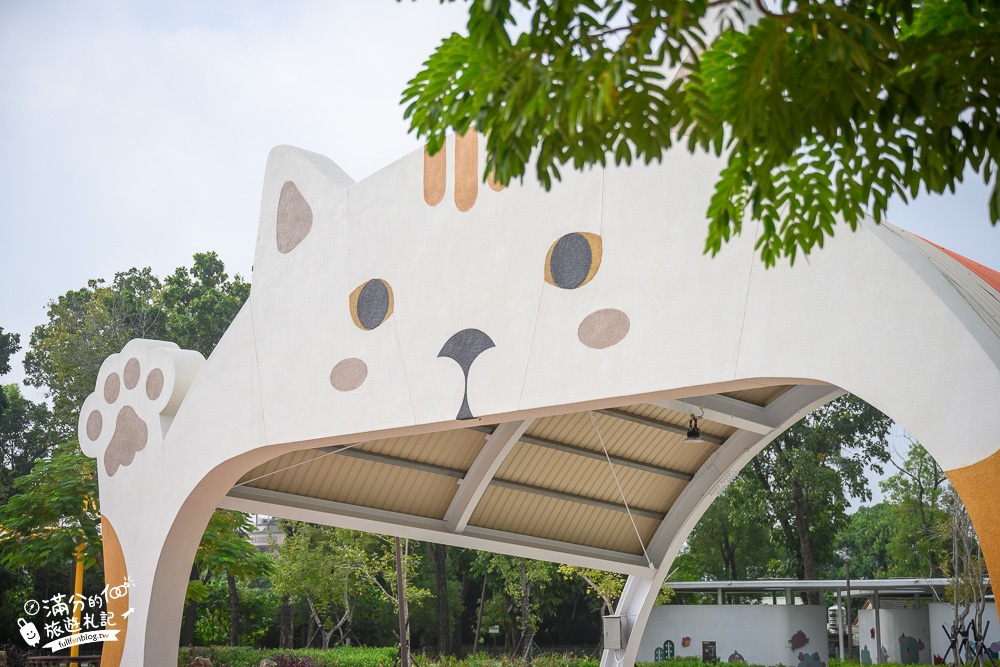 嘉義景點|打貓親子廣場早安公園(免門票)貓咪主題遊戲場.盪鞦韆.溜滑梯.攀岩.貓咪沙坑隨你玩!