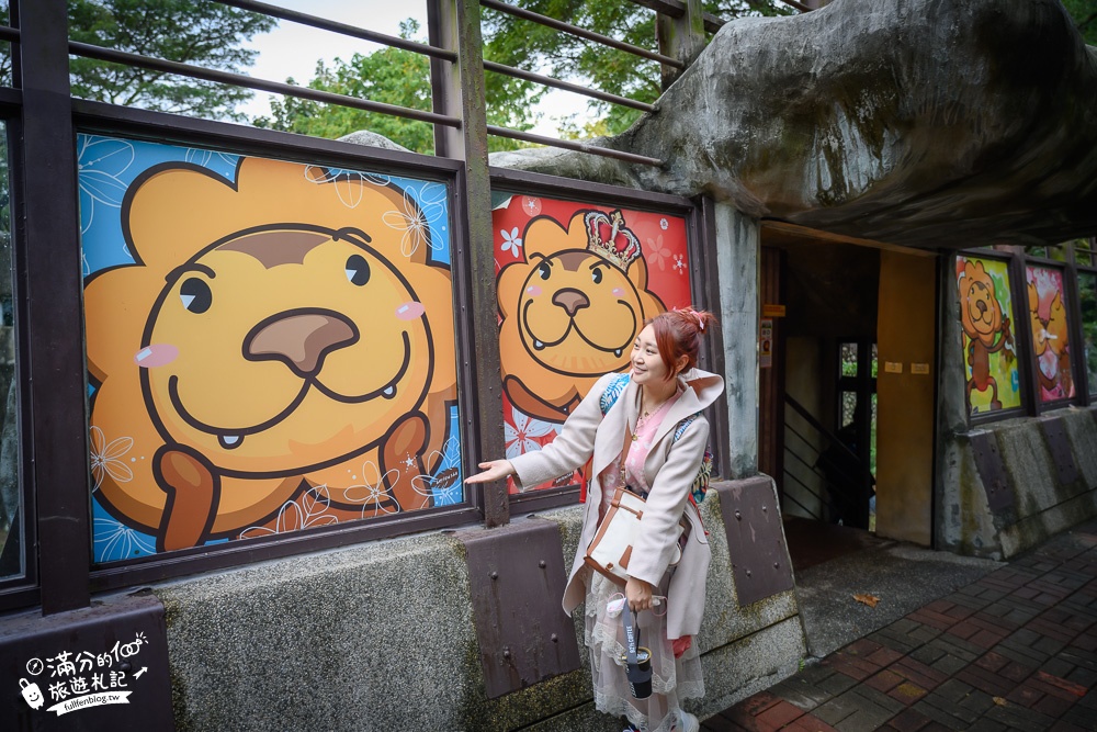 高雄壽山動物園最新天空步道|親子景點.餵小羊.看小鹿.搭小火車~與紅毛猩猩.萬獸之王合影拍美照!