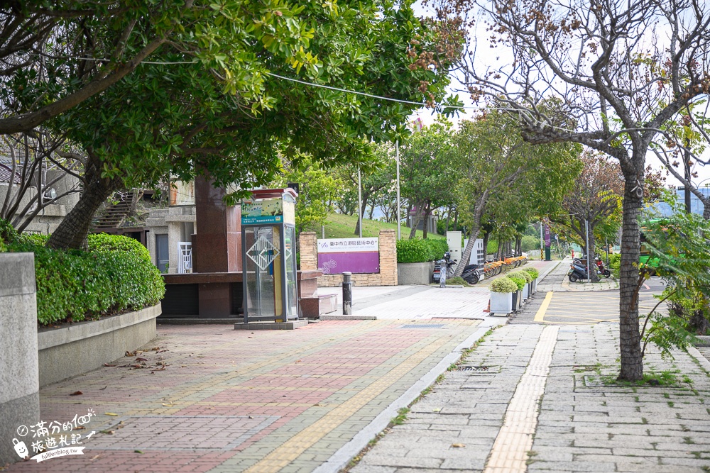 台中景點|臺中市港區藝術中心(免門票)清水眷村文化園區一起玩|別有洞天~輕鬆漫遊江南美景!