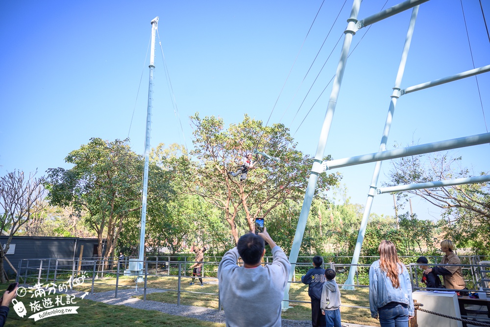 嘉義新景點【咩咩上樹萌寵樂園】2024最新票價資訊玩樂攻略!餵動物看侏儒羊上樹,森林高空冒險刺激好玩!