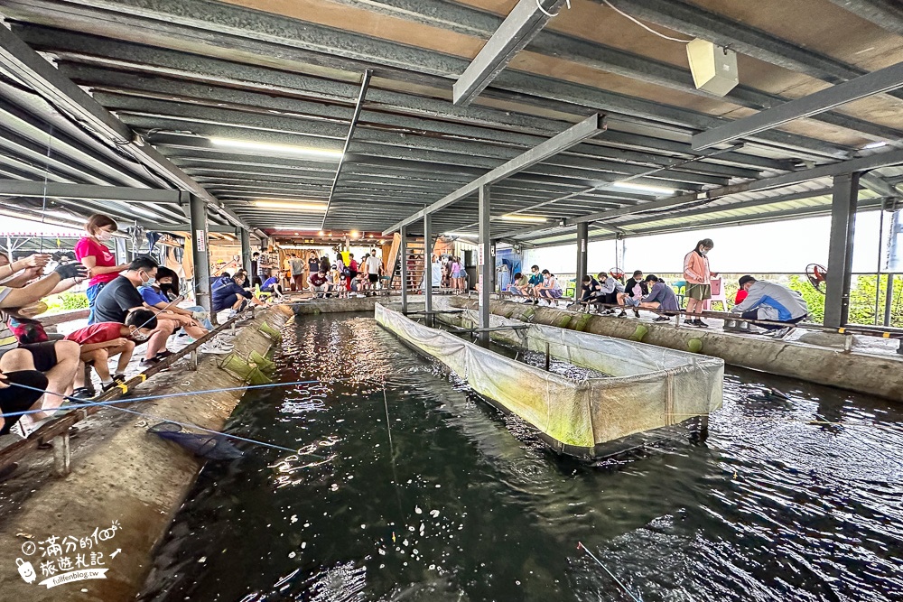 宜蘭景點【蘭楊蟹莊】泰國蝦生態園區.釣蝦體驗好有趣,保證有蝦,專人教學,蝦池清澈看的到~現釣現吃好玩又滿足!