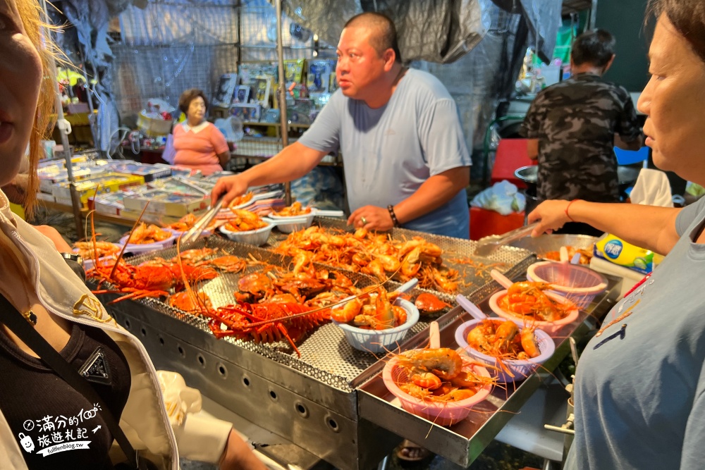 南投埔里城觀光夜市每週只有五六營業！超過100間美食遊戲攤位.有停車場.洗手間,平價好吃也好逛!