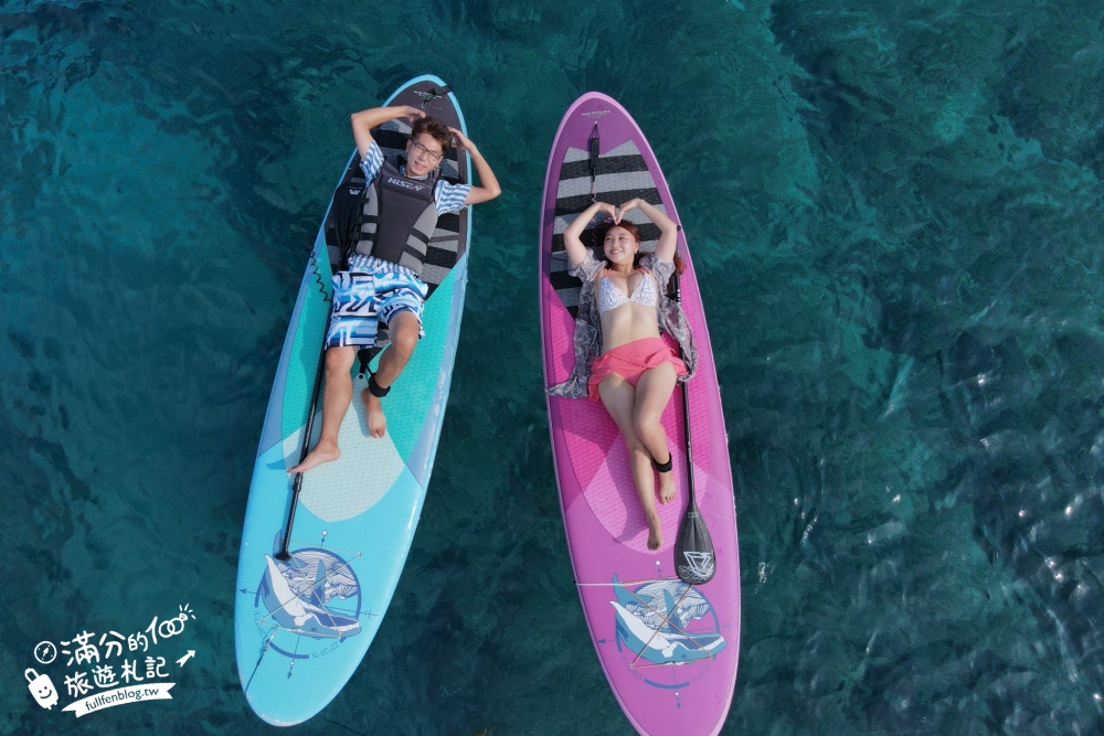 小琉球水上活動|鯨緯渡海洋俱樂部SUP立槳.透明獨木舟體驗,輕鬆好玩~免費拍照服務，還有空拍照唷!