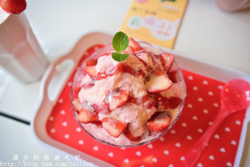 苗栗大湖景點》花間集輕食小館 季節限定招牌必吃 草莓牛奶雪花冰 還有暖呼呼的草莓牛奶鍋