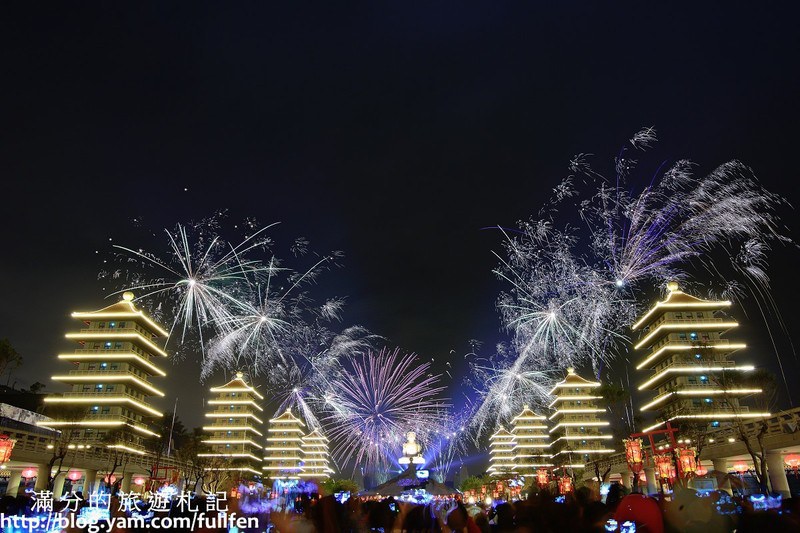 高雄大樹景點》佛光山佛陀紀念館 春節限定煙火秀 高雄年節出遊首選